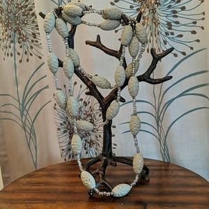 NWOT BIG statement necklace